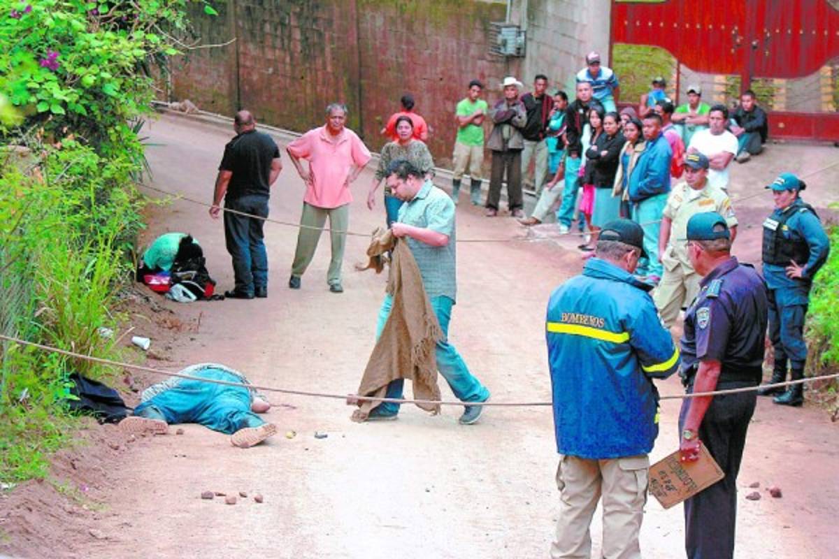 Crimen de exfiscal se planificó en restaurante salida a Valle de Ángeles