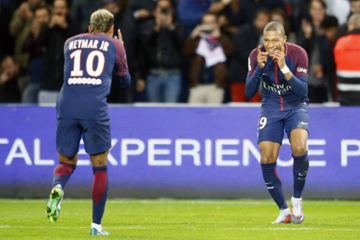 ¿Cuál es el salario mensual de Neymar en el PSG?, una revista alemana lo revela