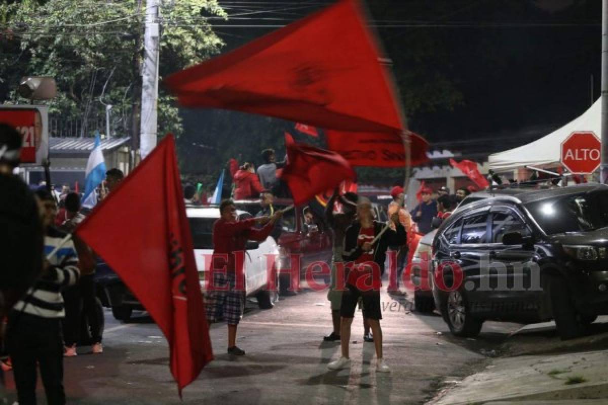 Entusiasmo y festejo en las calles por triunfo de Xiomara Castro (FOTOS)  