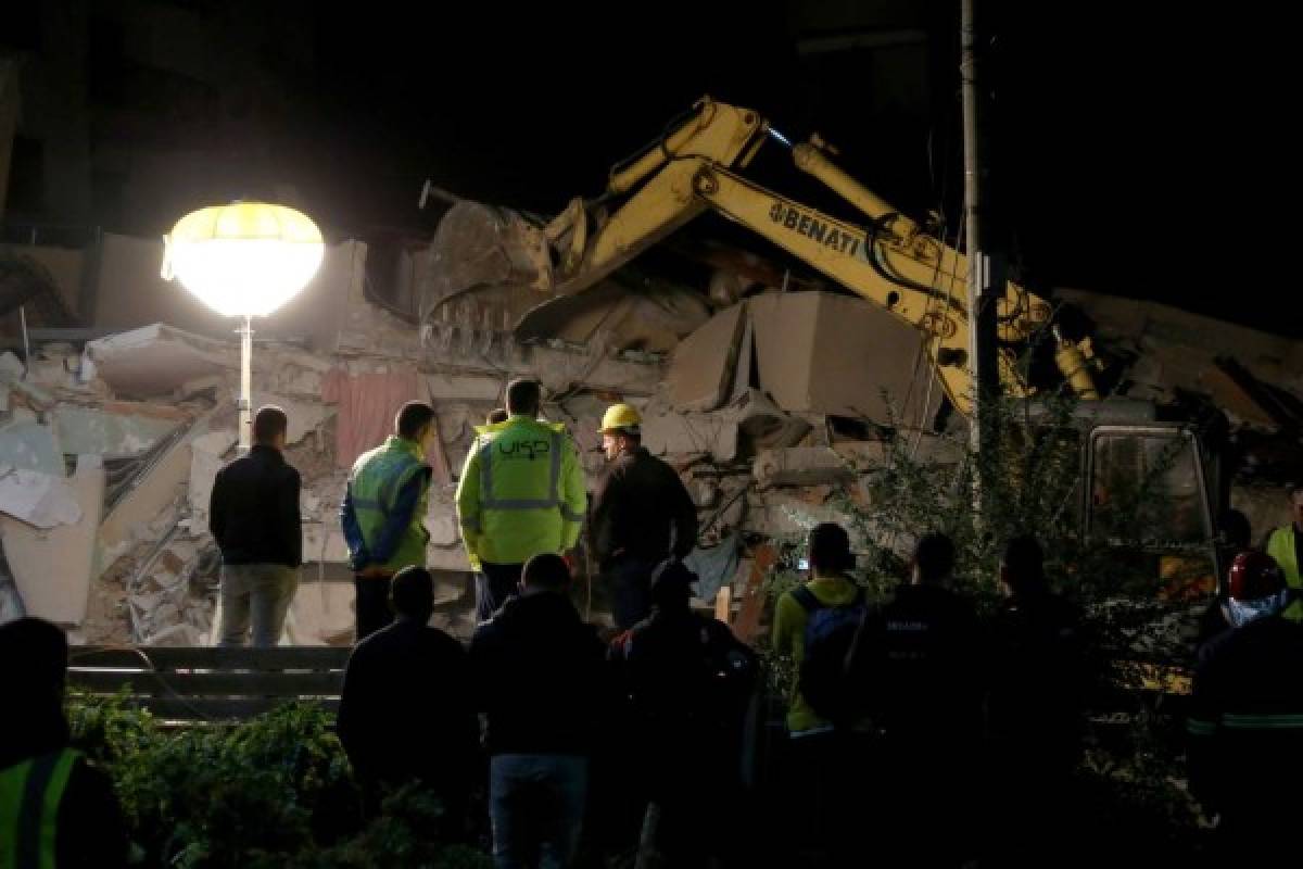 Potente sismo de 6.4 deja al menos 18 muertos y centenares de heridos en Albania