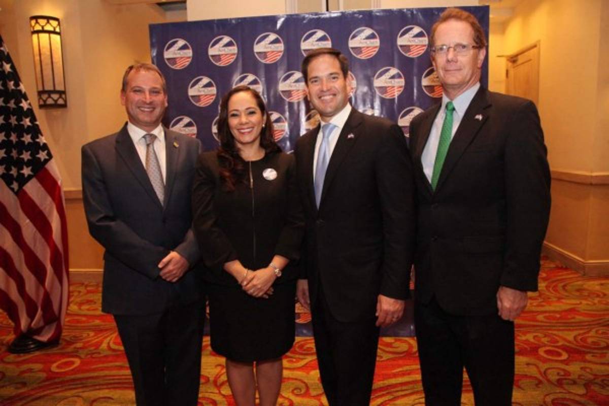 Coctel para Marco Rubio, senador de EE UU