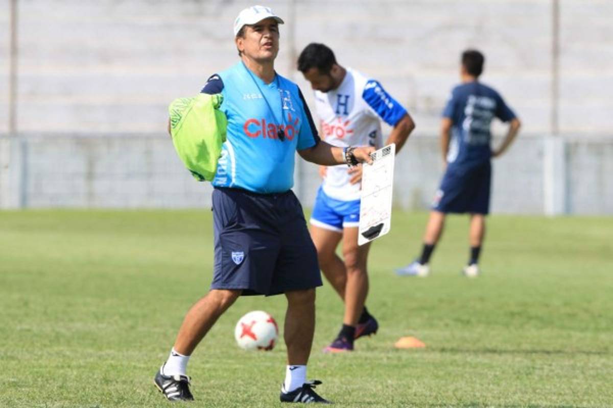 Jorge Luis Pinto vive su propio partido