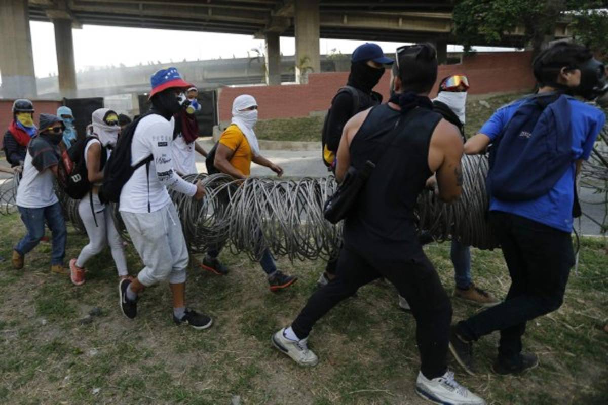Mueren 12 presos en enfrentamiento en cárcel ubicada en el este de Venezuela