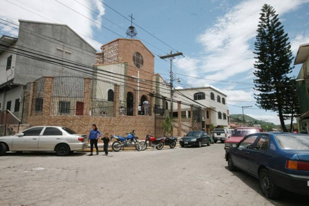 En la capital se le rinde homenaje al guerrero y bravío cacique Lempira