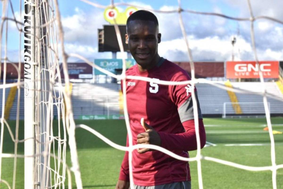 Con debut del hondureño Rubilio Castillo Saprissa ganó 1-0 vs Santos Guápiles