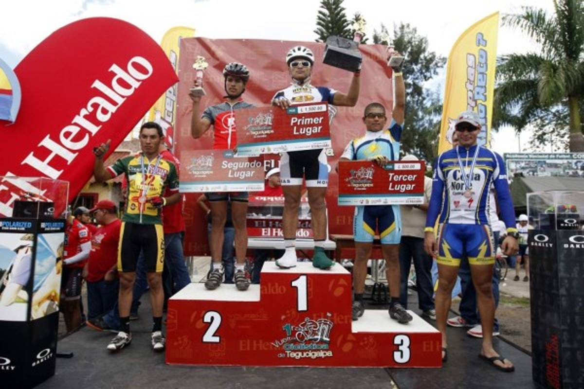 La Vuelta Ciclística de El Heraldo: Un sueño sobre dos ruedas que terminó moviendo a un país