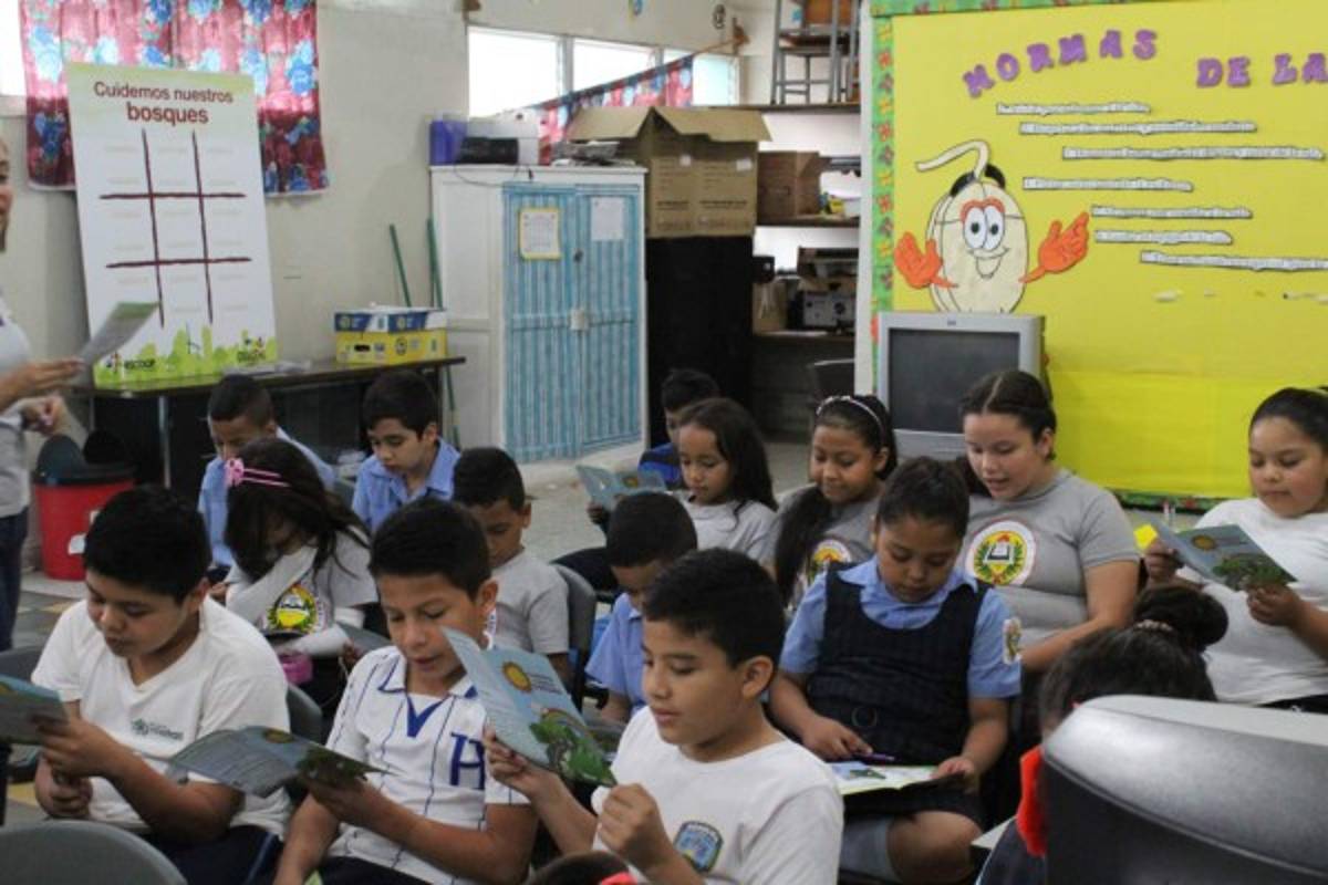 COACEHL forma a niños en el cooperativismo y la ecología