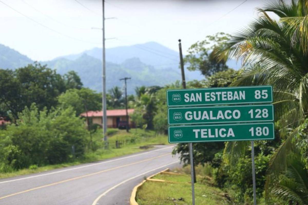 Inauguran carretera de 53.6 kilómetros del Corredor Agrícola que une Olancho y Colón