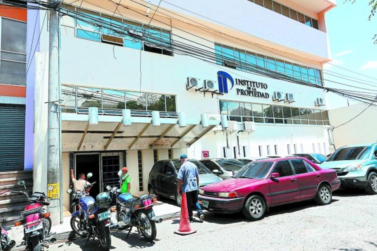 Nuevo registro vehicular estaría listo hasta en 2016