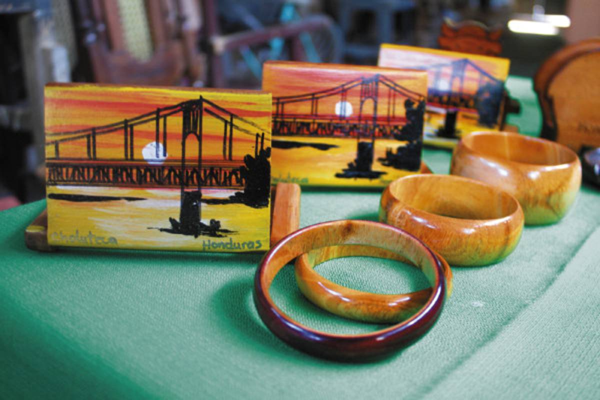 Artesanos del sur de Honduras buscan ampliar áreas de venta