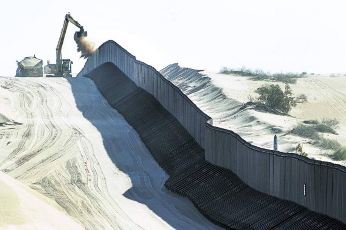 La construcción de un muro fronterizo entre Estados Unidos y México aún es una propuesta de la nación norteamericana.