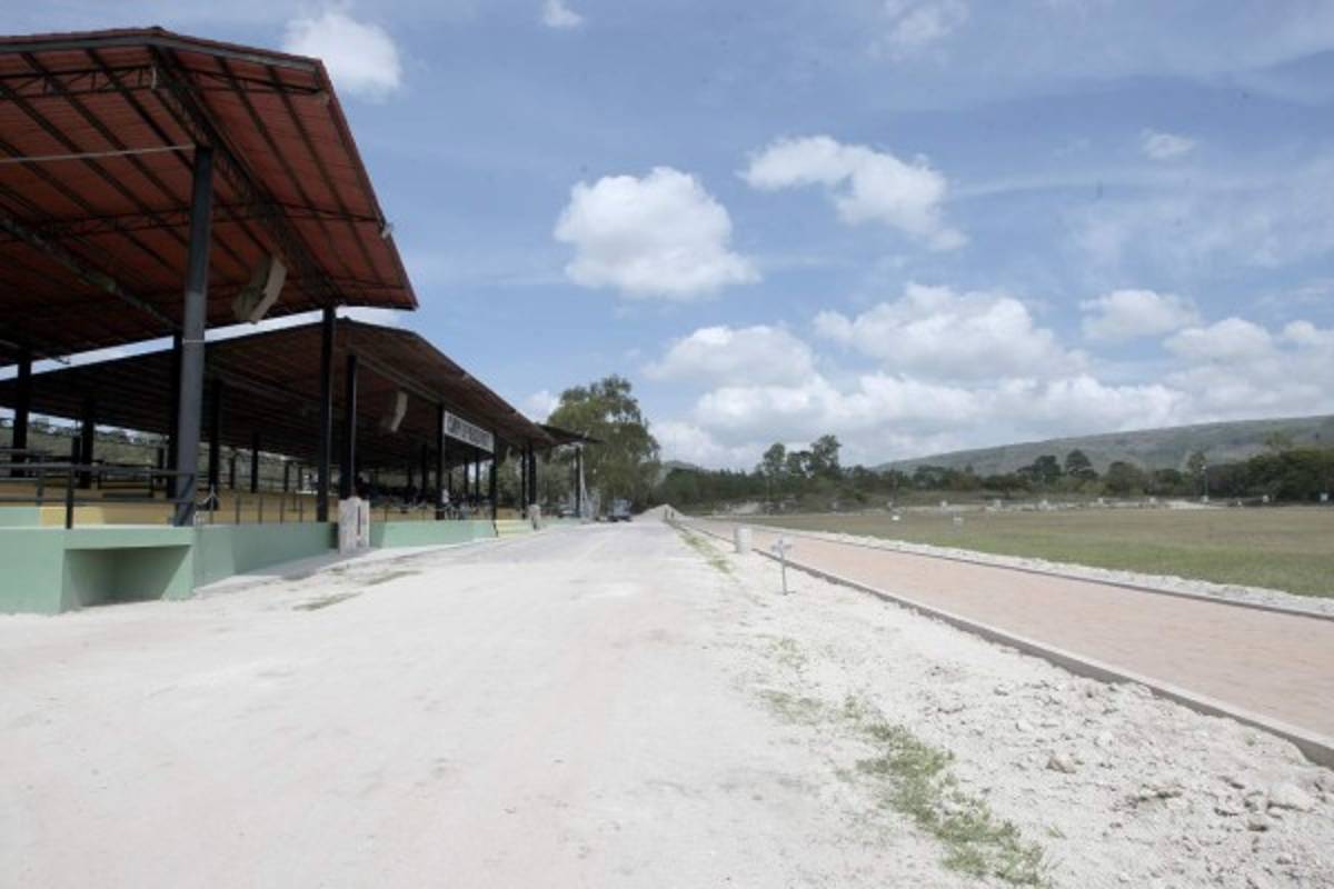 Premiaciones de la Sexta Vuelta Ciclística serán en el Campo de Parada Marte