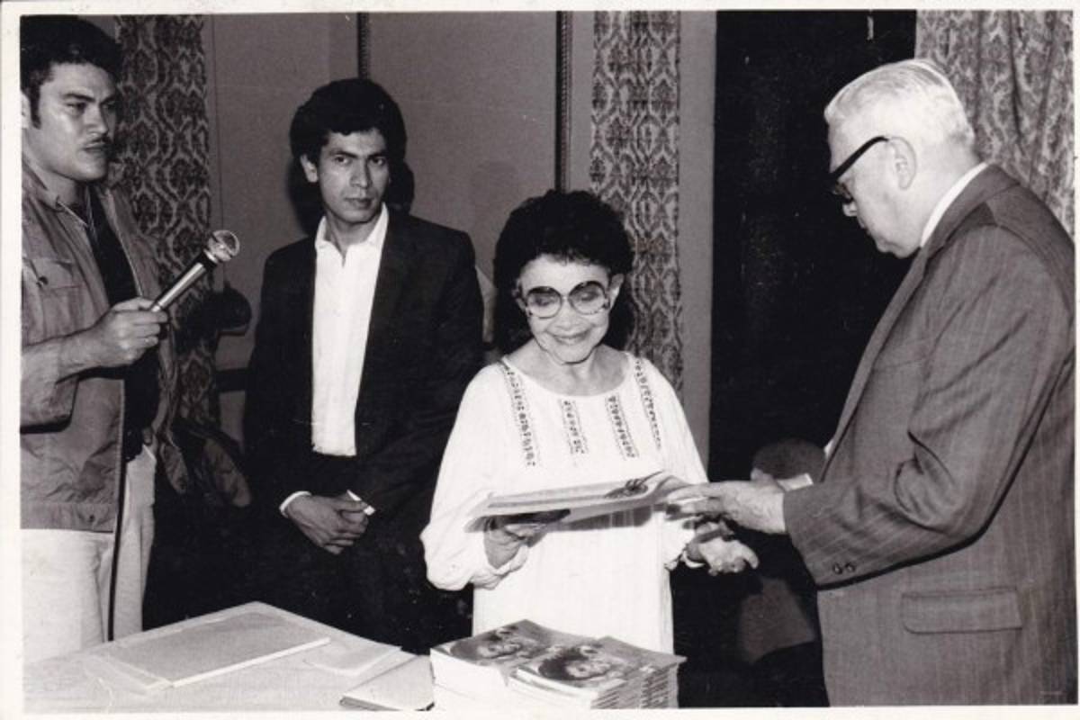 Tito Estrada, 55 años en el arte