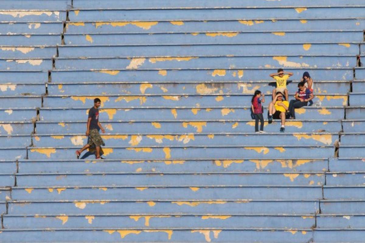 Gradas del estadio Nacional lucen descuidadas y sin color a pocas horas del clásico capitalino