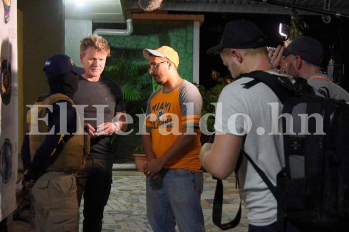 El chef Gordon Ramsay de 'Hell's Kitchen' pasea en el Mercado Guamilito de San Pedro Sula