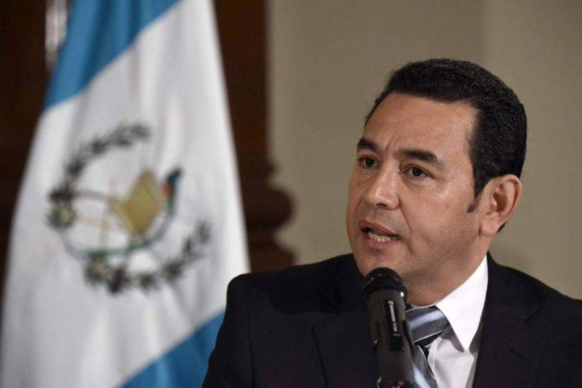 Congreso evita que presidente guatemalteco Jimmy Morales sea investigado por corrupción