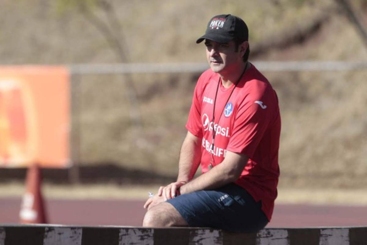 Richard Peralta ya sudó la camisa de Motagua