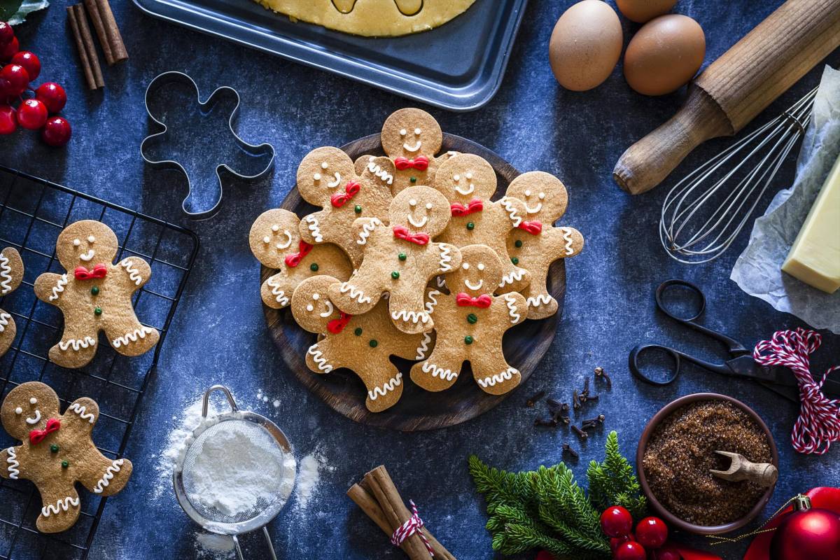 Muñecos de jengibre: dulces y deliciosas galletas navideñas