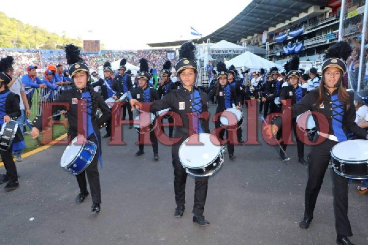 La magia del Central Vicente Cáceres causa derroche de emociones durante desfiles patrios