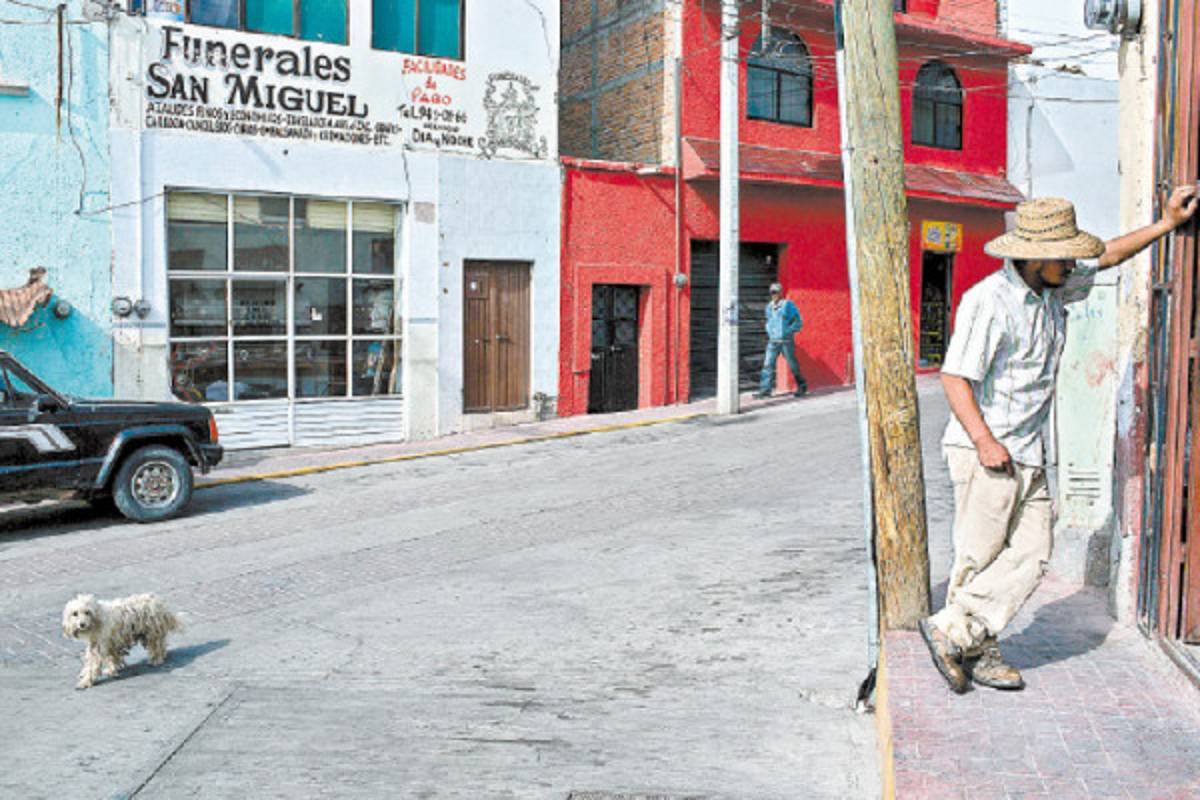 Pueblos vacíos se resisten al sueño americano