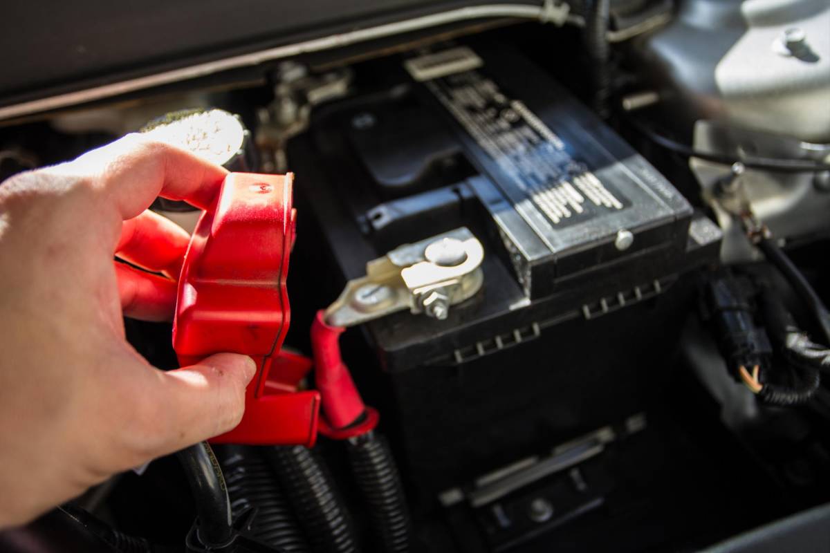 ¿Cuánto dura la vida útil de la batería de tu carro?