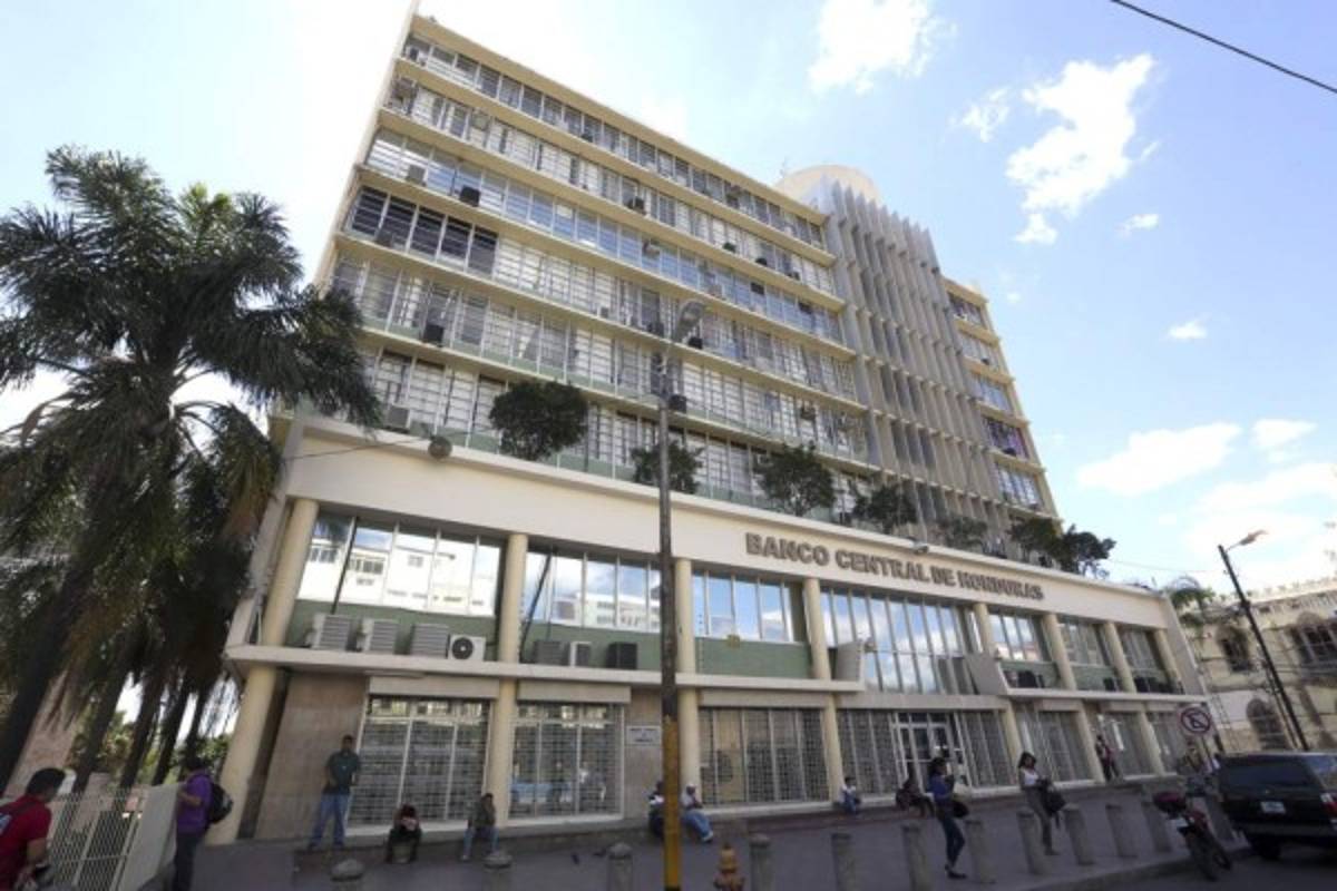 El edificio del BCH es traspasado al Congreso Nacional
