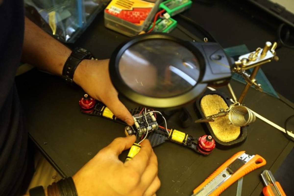 Robots hechos por talentosos hondureños