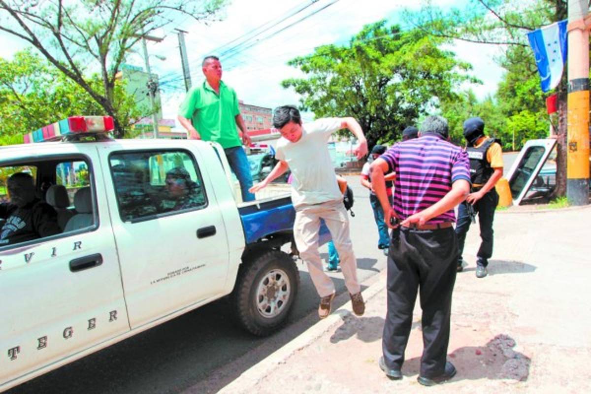 Cae cerebro de una estructura criminal tras operativos sorpresa en hospedajes