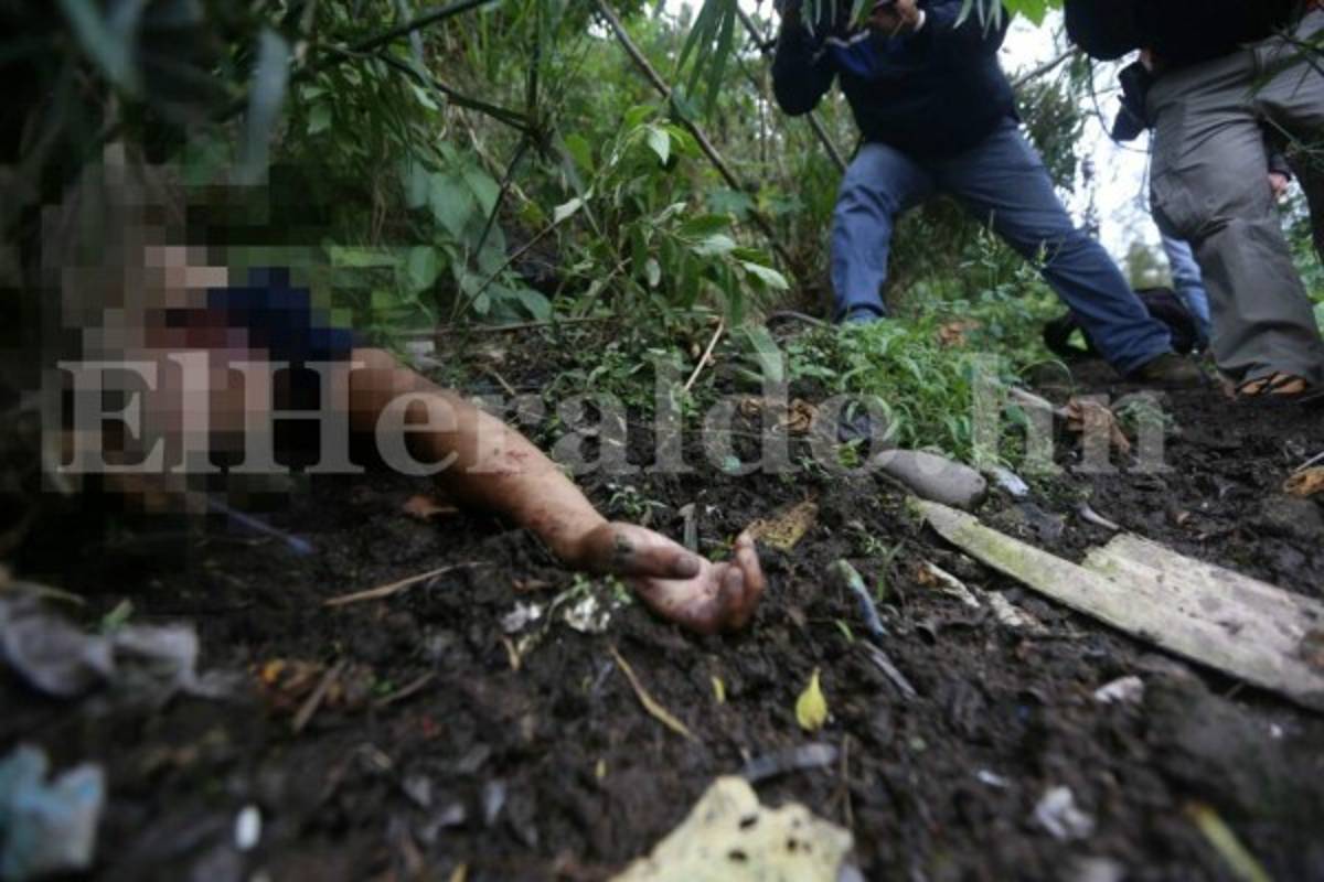 Hallan dos cadáveres a solo horas de diferencia en sector de 'La Guasalona'