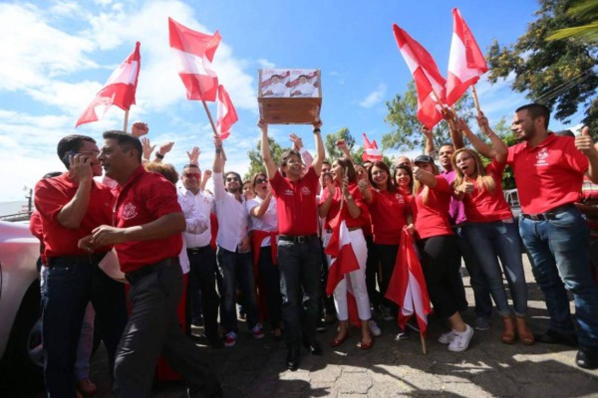 Movimientos de partidos políticos entregaron planillas para votaciones internas