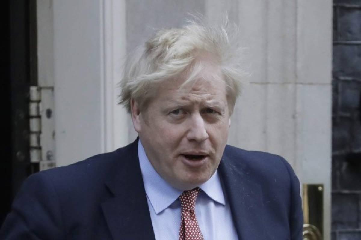 Boris Johnson está 'estable' en el hospital donde lucha contra el coronavirus