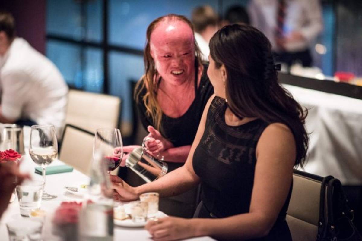 Escondió su rostro por 22 años