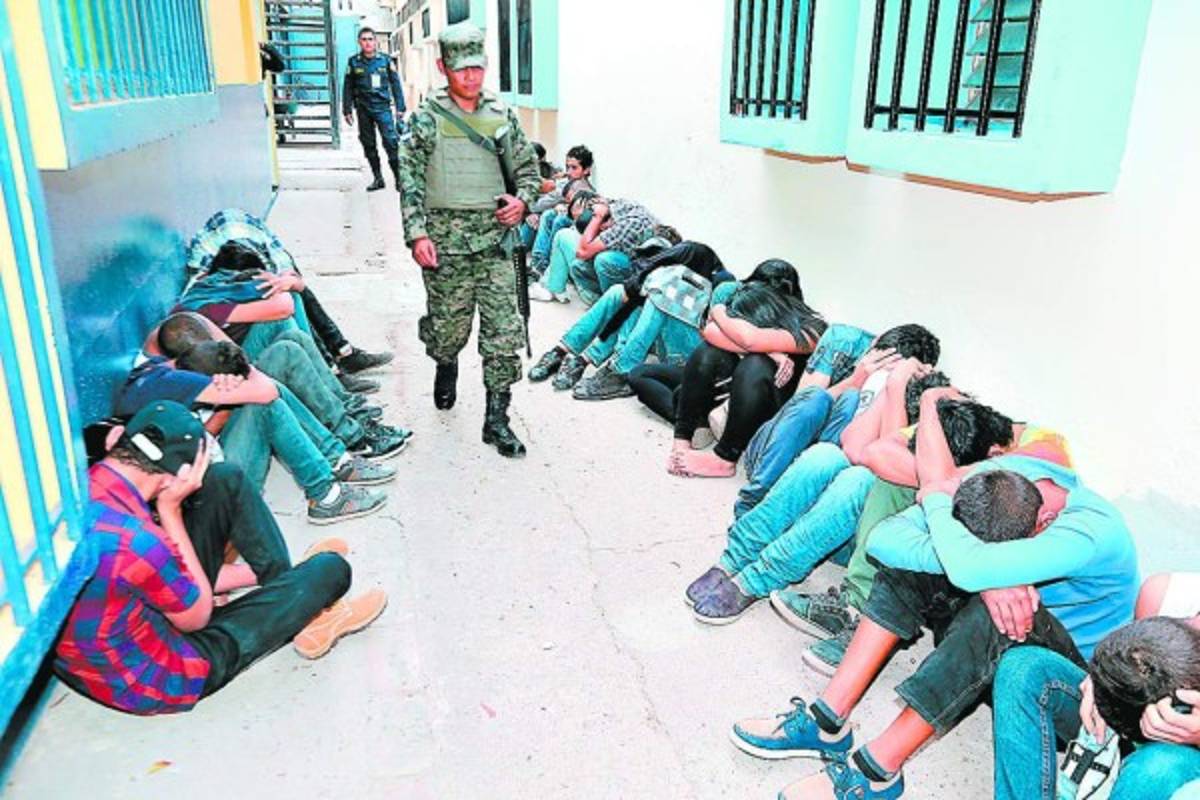 Honduras: Detienen a 36 colegiales ebrios