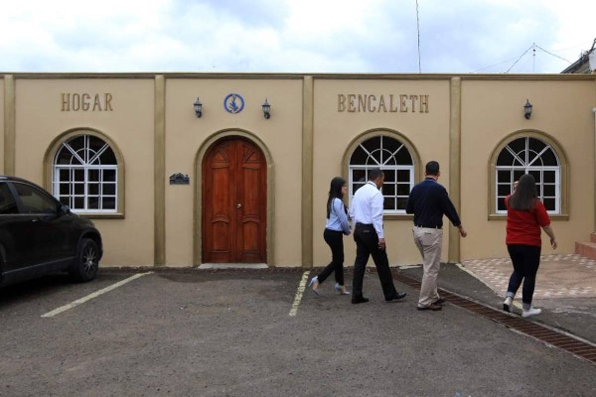 Banpaís se solidariza con Casa Hogar Bencaleth