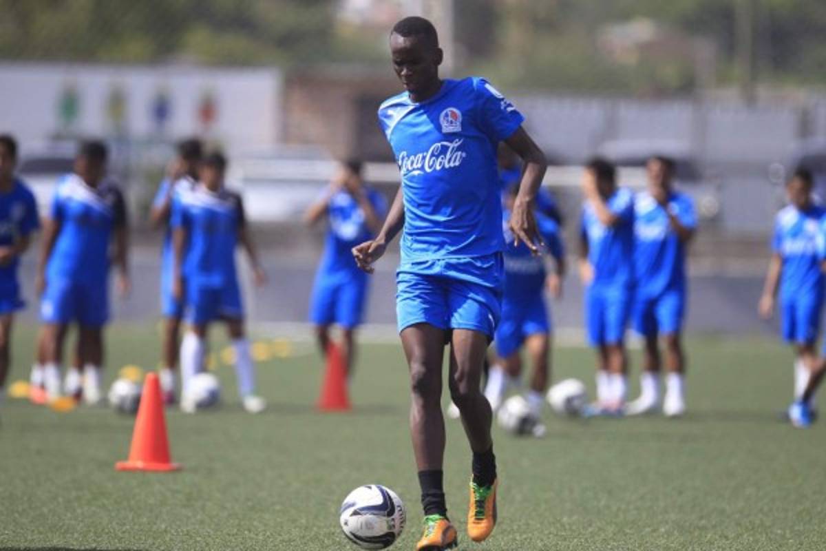 Bryan Johnson: 'El Platense se motiva con su gente...”