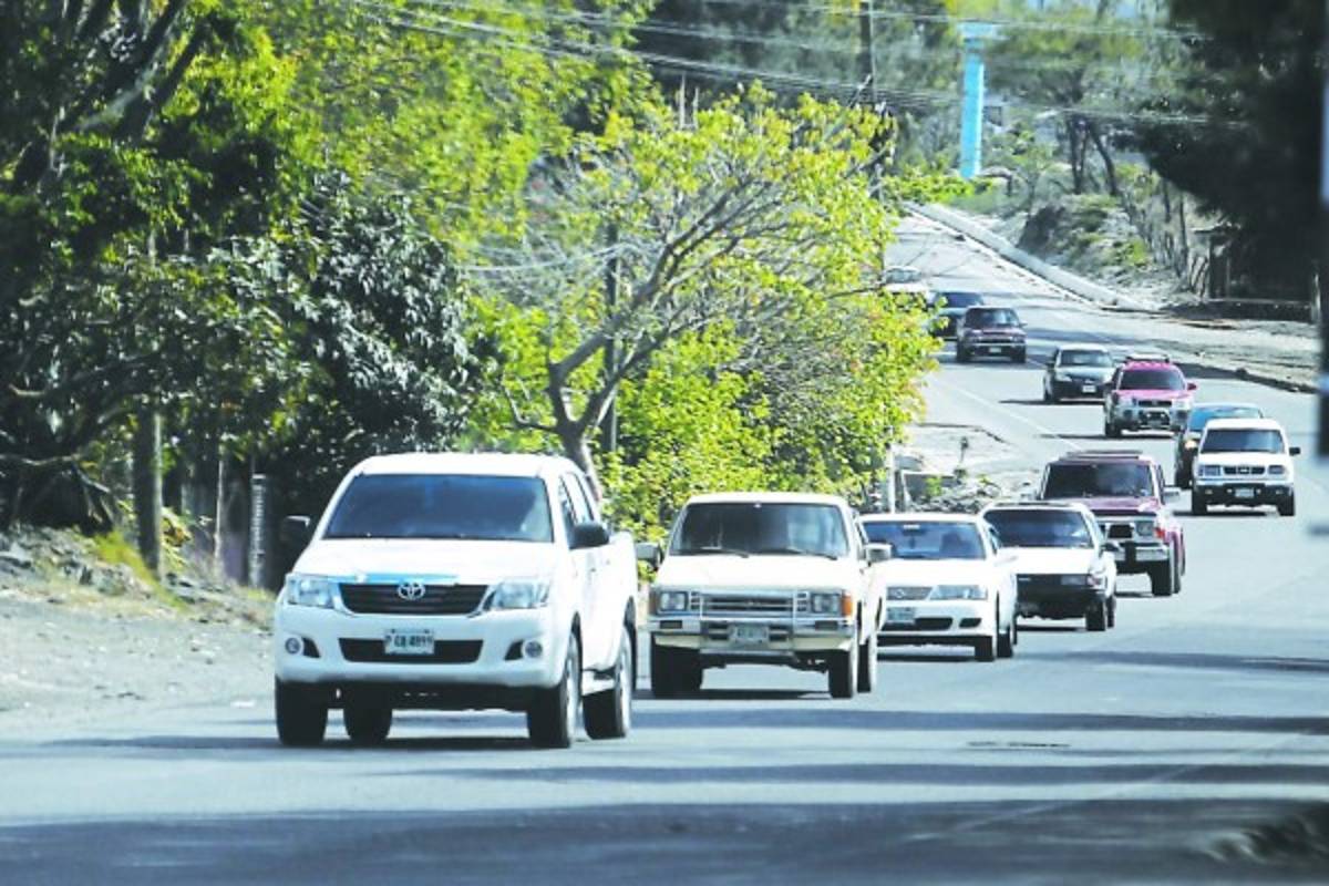 Desde ayer, los miembros de Tránsito se hicieron presentes en las caravanas.