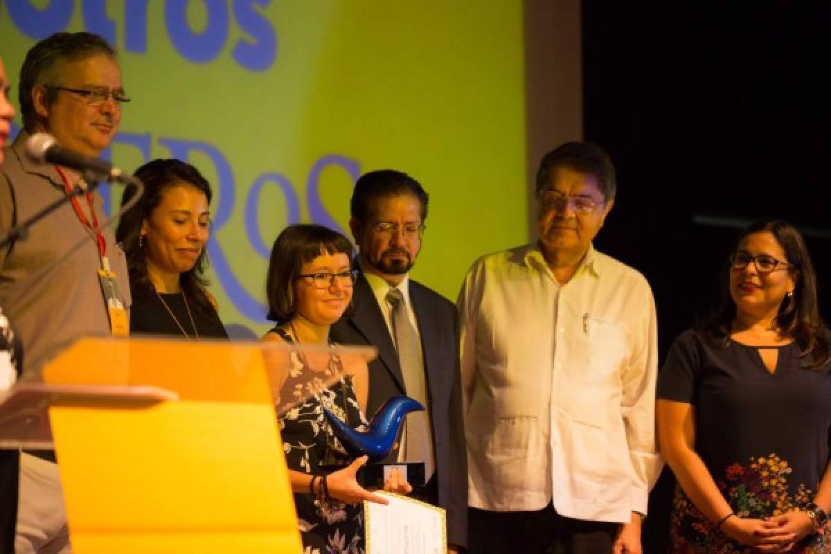 Honduras: El VII Concurso Cuentos Cortos Carátula 2019 inicia una vez más