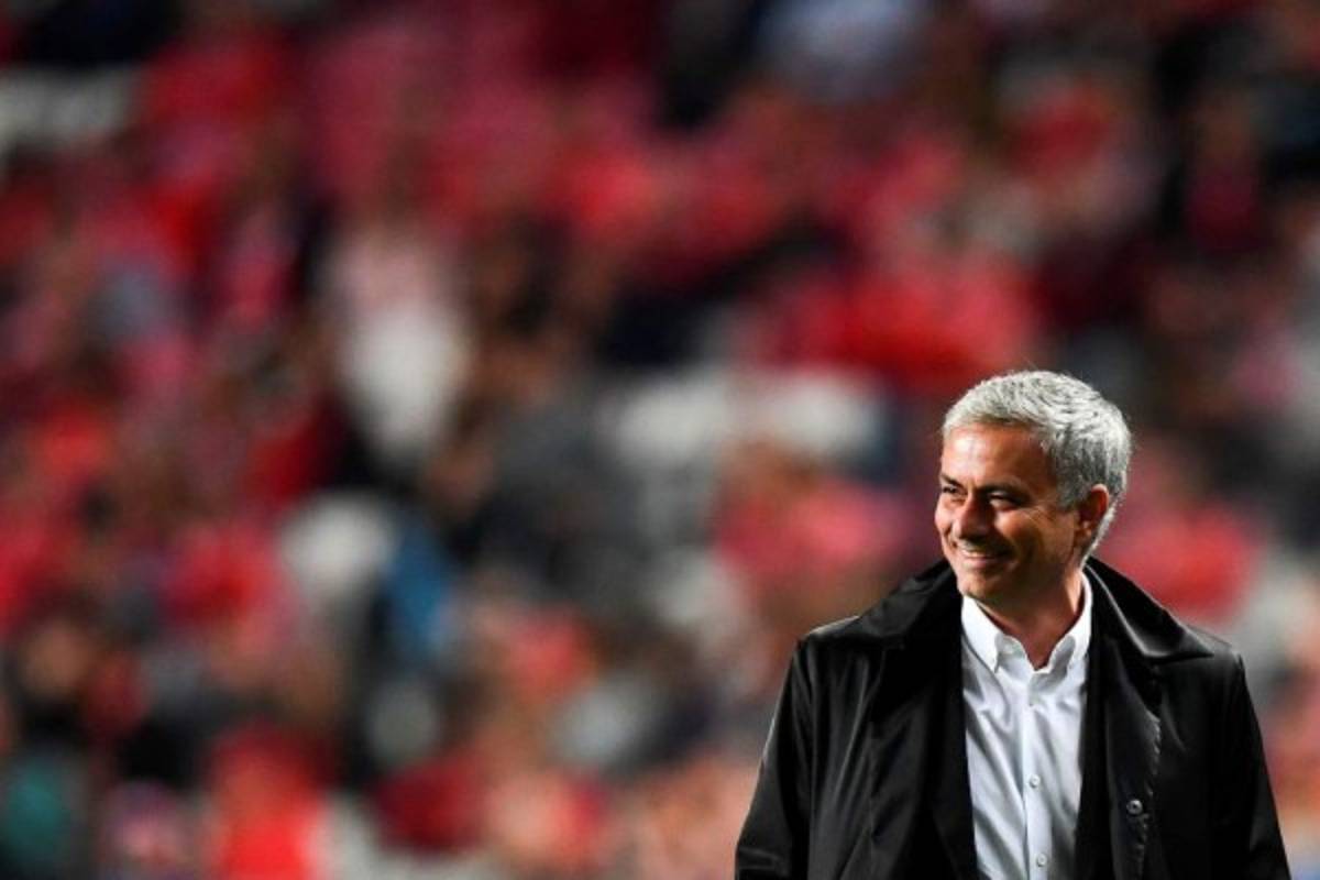 ¡Guerra! Entrenador del Chelsea pide a Mourinho que deje de hablar de su equipo