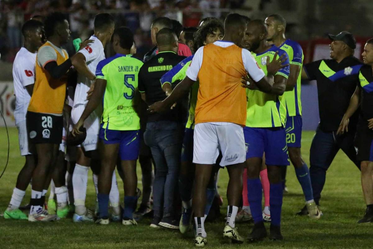 ¿Cómo inició todo? Jugadores de Olancho y Olimpia terminan entre puños y agarrones
