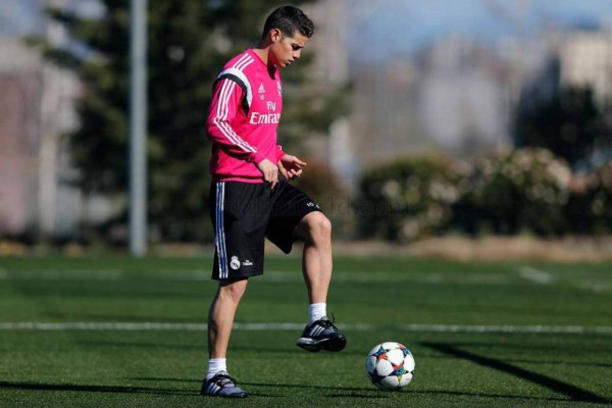 James Rodríguez se entrena en cancha con el Madrid