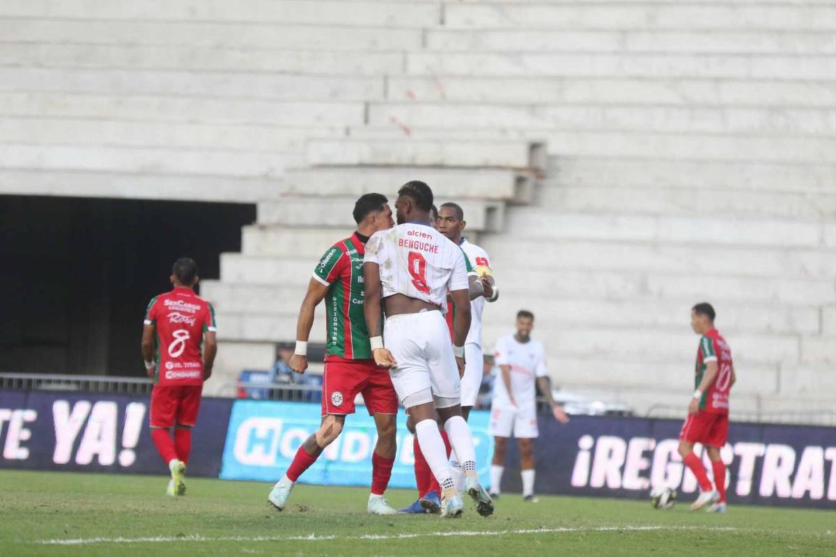 Jugadores casi se van a los golpes, aficionado es llevado de emergencia y tristeza en Marathón