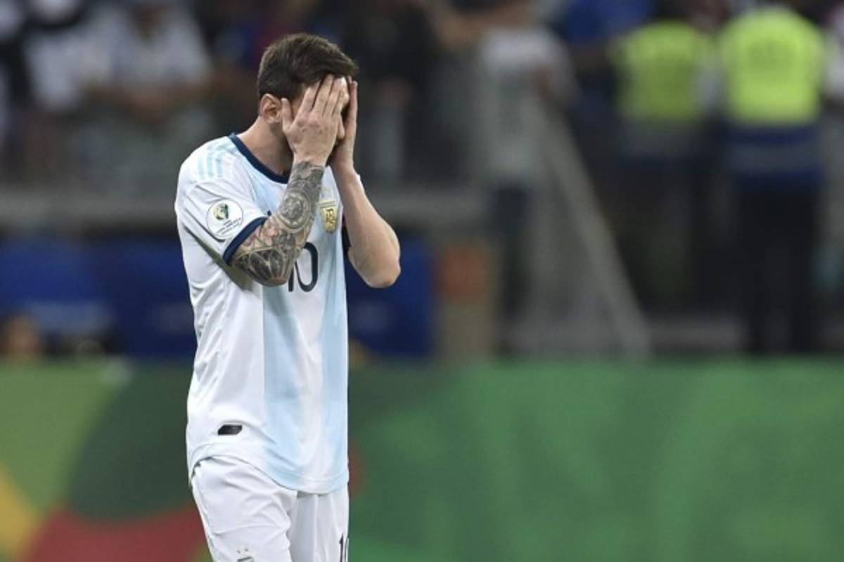 Pese a los nubarrones negros en el horizonte, Messi piensa en positivo  