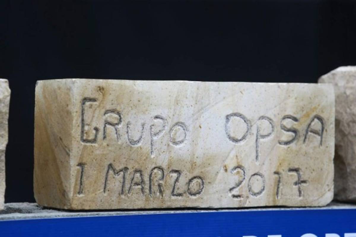 Esta es la primera piedra del Centro de Operaciones de Grupo Opsa en Siguatepeque (Foto: EL HERALDO Honduras)