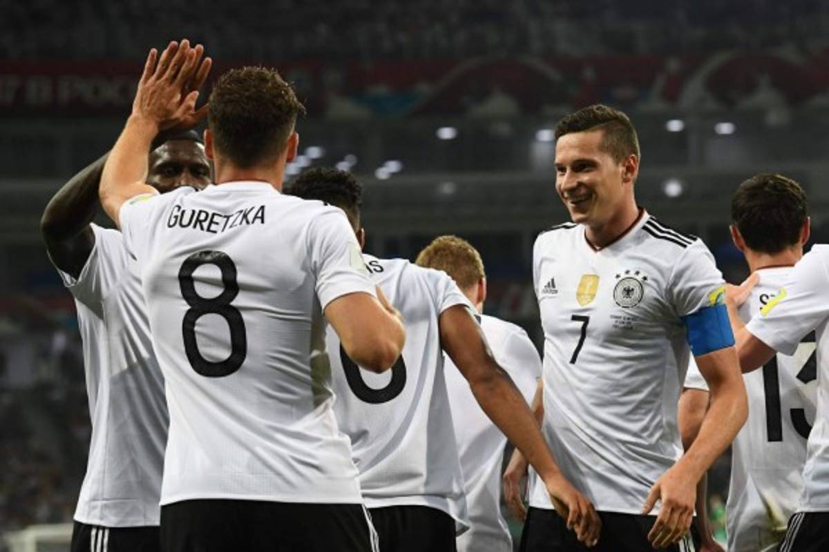 Alemania aplastó 4-1 a México y enfrentará a Chile el domingo en la final de la Copa Confederaciones