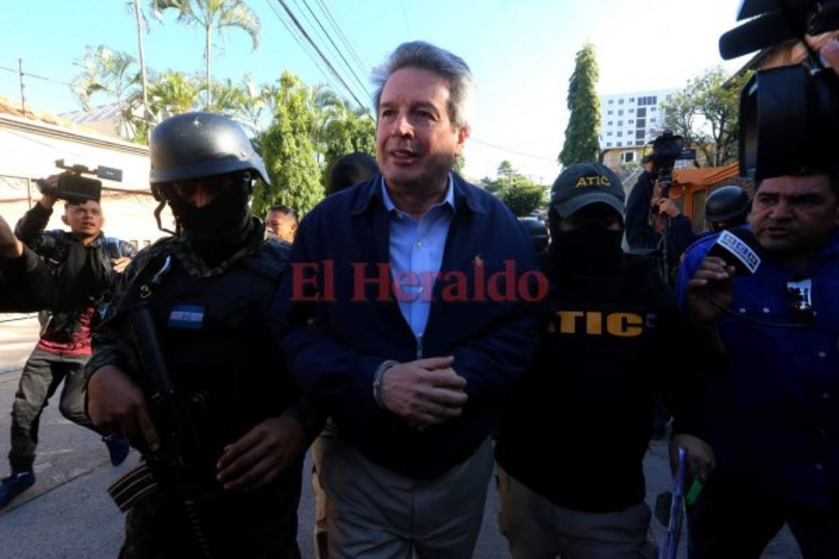 Decretan detención judicial para red de corrupción que desfalcó al CAH