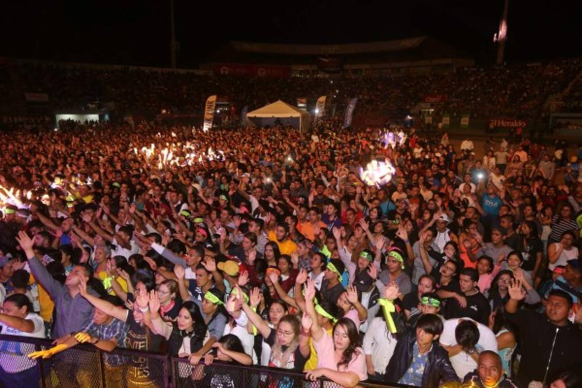 tegucigalpa vivió una fiesta pentecostal durante expoluz 2018