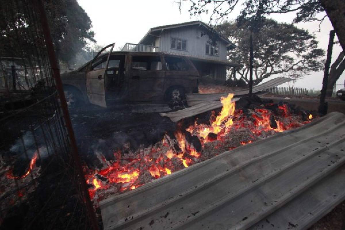 Devastación y luto deja gigantesco incendio en California