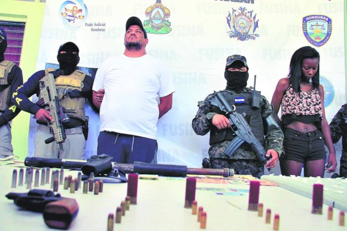 Masivos allanamientos dejan como resultado unos 50 detenidos