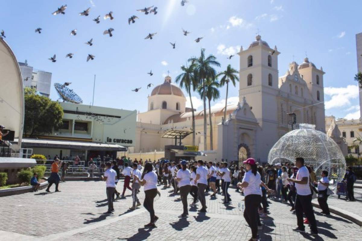 EL CENTRO HISTóRICO se alista PARA RECIBIR EL VERANO