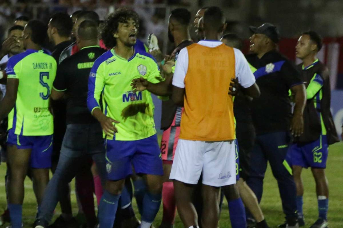 ¿Cómo inició todo? Jugadores de Olancho y Olimpia terminan entre puños y agarrones